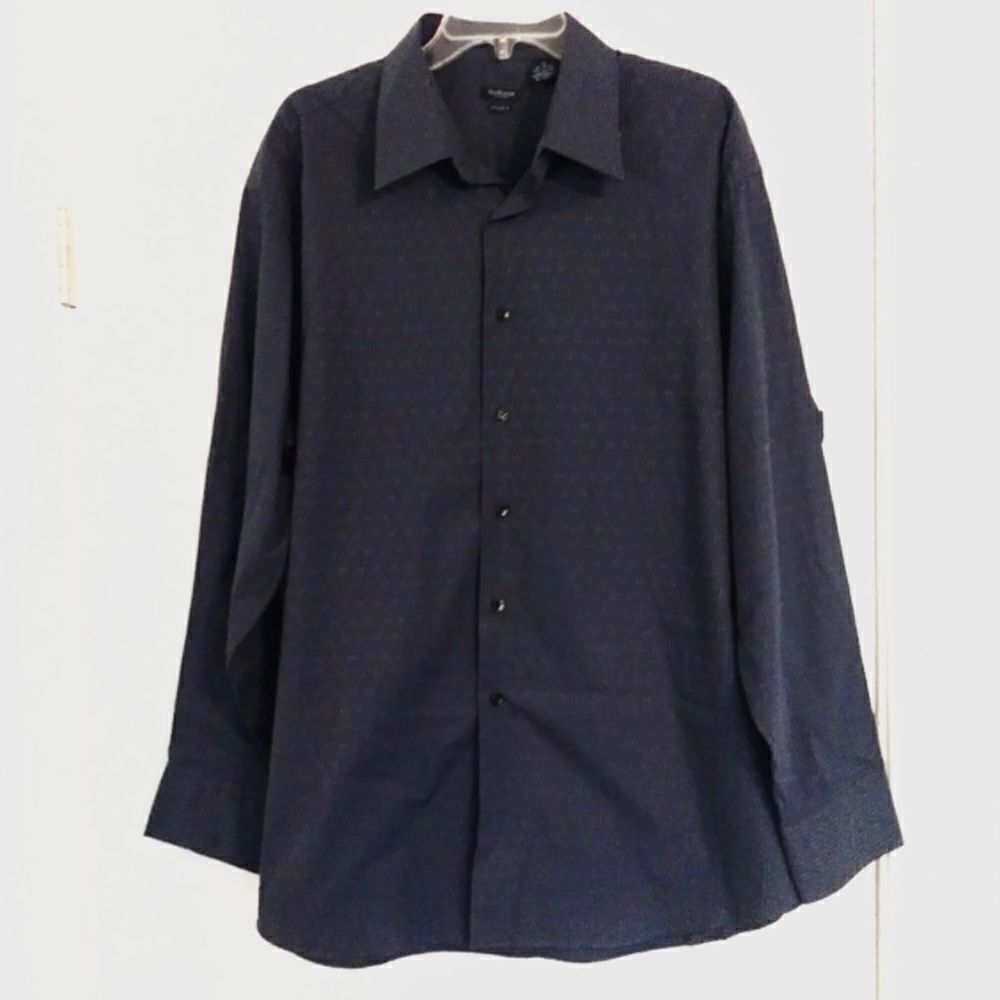 Van Heusen Navy & Tan Pinstriped Dress Shirt